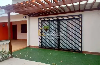Casa para aluguel com 100 m² e 3 quartos em Vila Alto Paraíso, Bauru - SP