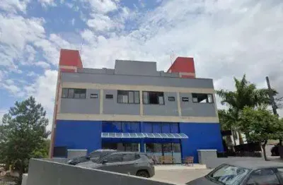 Locação de sala comercial no centro de arujá/sp, oportunidade com 42m². consulte-nos.