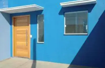 Venda de casa geminada no oropó, em mogi das cruzes/sp, 63m² com 03 dorm, 01 suíte, sala, cozinha, quintal gramado e 02 vagas para auto. consulte-nos.