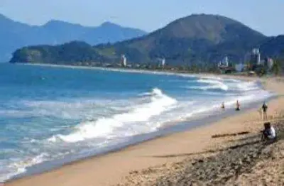 Casa venda praia massaguaçu caraguatatuba, excelente imóvel com 2 dormitórios sendo suíte com armários planejados