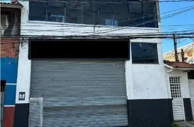 Venda de casa e galpão comercial no jardim maragogipe, em itaquaquecetuba/sp, 330m² com 2 quartos, quintal amplo, churrasqueira e galpão. consulte-nos