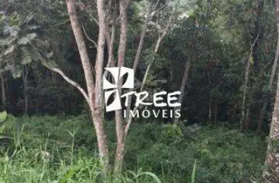 Venda terreno no condomínio arujá country club com a/t 450m² em declive. consulte-nos.
