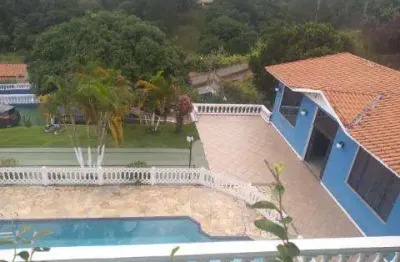 Venda de chácara no jardim arujá, em arujá/sp, 500m² com quartos, cozinha, piscina, churrasqueira, salão de festa e terreno de 2.000m². consulte-nos.