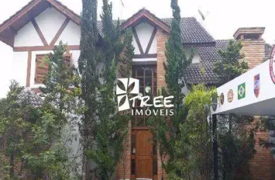 Venda e locação de casa no condomínio novo horizonte, em arujá/sp, 350m² com 2 quartos, suíte, sala com lareira, piscina e churrasqueira. consulte-nos