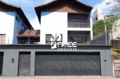 Locação de sobrado no arujamérica, em arujá/sp, 450m² com 4 quartos, suíte com a/c, varanda, 4 salas, quintal, lavandeira e 4 vagas. consulte-nos.