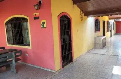 Venda de casa mongaguá/são paulo, com área total 206m² área construída 175m² distribuídos em 2 dormitórios, sala, cozinha, banheiro - consulte-nos