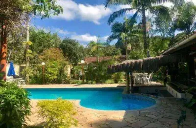 Venda de chácara no jardim são fernando, em itanhaém/sp, 2 terrenos com casa principal de 4 suítes, casa do caseiro, piscina e canil. consulte-nos.