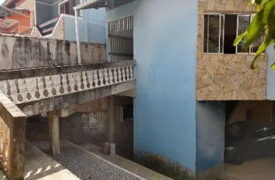 Venda de casa no jordanópolis, em arujá/sp, 300m² com 3 quartos, suíte com closet, sala de estar, espaço gourmet e 03 vagas cobertas. consulte-nos.