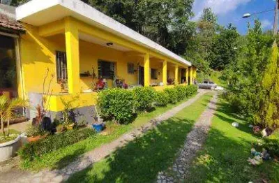 Venda de chácara no cuiabá, em nazaré paulista/sp, 17.500m² com casa principal, chalés, lagos, campo de futebol, tirolesa e área gourmet. consulte-nos