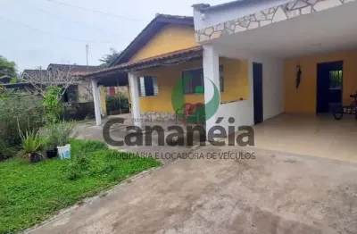 Casa para venda no bairro rocio 3 dormitórios (1 suíte) - cananéia/sp