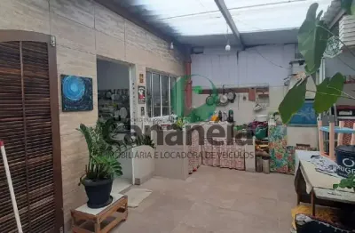 Casa agradável no bairro acaraú para venda em cananéia/sp