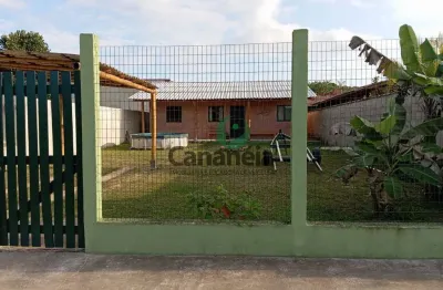 Casa para venda com 2 dormitórios no balneário terra nova - cananéia/sp