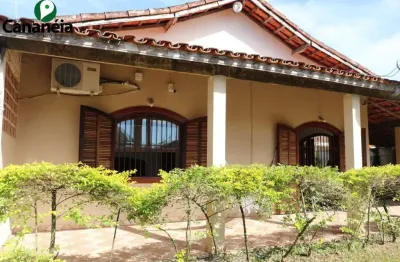 Casa com 3 dormitórios disponível para venda em cananéia/sp