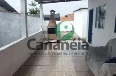 Imperdível: casa à venda em cananéia-sp, acaraú, 2 quartos, 2 banheiros, 2 vagas de garagem, 90,00 m².