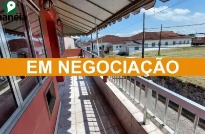 Casa 2 dormitórios para locação em sobreloja no centro - cananéia - litoral sul de sp