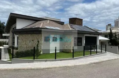 Casa 3 dormitórios, 250m² privativos, pedra branca, palhoça, sc