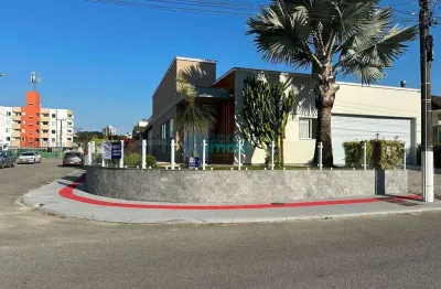 Casa com 4 quartos à venda na Rua Flor Cheirosa, Pedra Branca, Palhoça