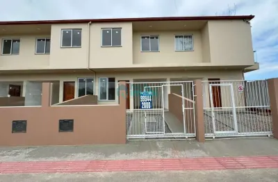Sobrado com 2 dormitórios, 82m², beira-mar na praia do sonho, palhoça, sc.