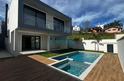 Casa 4 dormitórios (2 suítes), 317,52m² privativos, morro da pedra branca