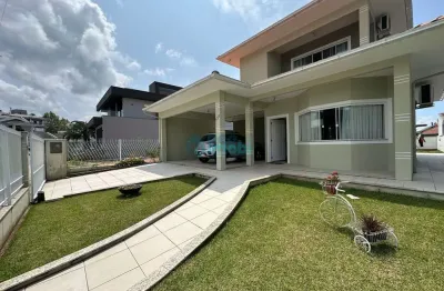 Casa com 4 dormitórios, 209m², pedra branca, palhoça, sc