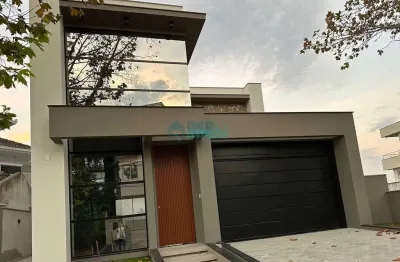 Casa com 3 suítes, 307m², pedra branca, palhoça, sc