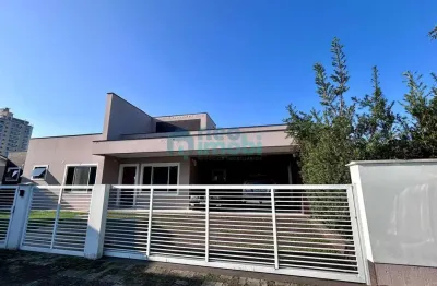 Casa com 3 quartos à venda no Centro, Palhoça 
