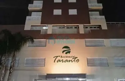 Apartamento c/ 2 quartos, último andar, residencial taranto