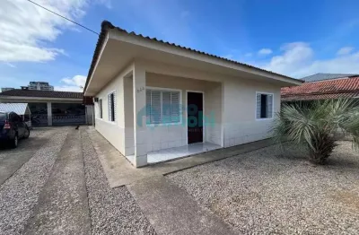 Duas casas com 5 dormitórios, 408m² de terreno, passa vinte, palhoça, sc