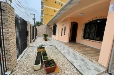 Otima casa pronta para morar em balneário camboriú, no bairro nações!
