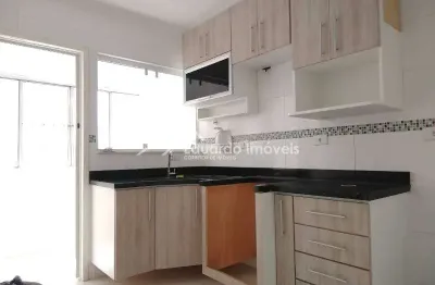 Ref: 488. 2 dormitórios. cozinha com armários planejada. ótima oportunidade!