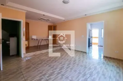 Casa assobradada para locação no bairro jerusalem- demarchi. 3 dorm, 1 suíte,vaga coberta, area com churrasqueira , 190 m² .