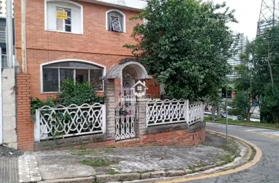 Casa (assobradada) para venda, 4 dorm(s), 1 suite(s), 2 vaga(s), 230 m²