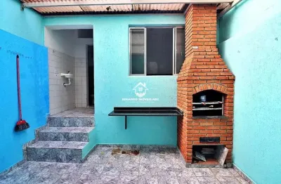Casa com 2 quartos para alugar na Vila Aquilino, Santo André 