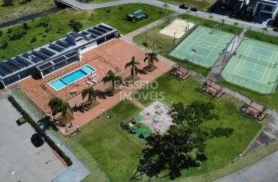 Terreno em condomínio fechado, localizado no bairro ingleses.