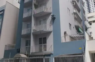 Apartamento em ótima localização próximo do shopping atlântico.