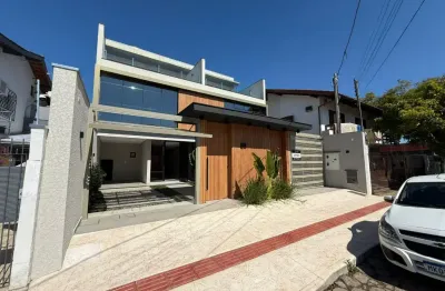 Casa com 3 quartos à venda na Rua 2070, 400, Centro, Balneário Camboriú