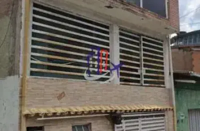 Casa para vender com 02 quartos no bairro eldorado em contagem
