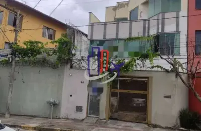 Casa triplex para vender com 03 quartos 02 suítes no bairro alvorada em contagem
