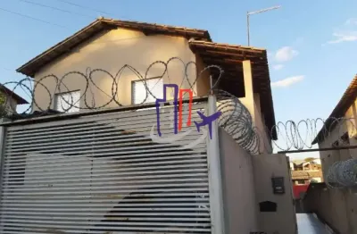 Casa para vender com 02 quartos no bairro floresta encantada em esmeraldas