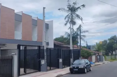 Casa com 3 quartos à venda na rua treze de maio, 78, iririú, joinville, 113 m2 por r$ 519.000