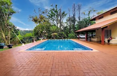 Chácara / sítio com 4 quartos para alugar na Rua Egídio Lici, 43, Chácaras São Miguel, Londrina por R$ 8.500