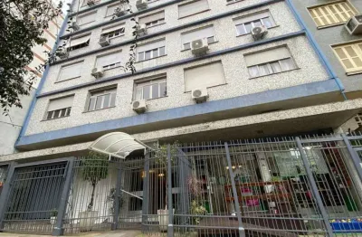Apartamento com 2 quartos à venda na rua coronel fernando machado, 560, centro histórico, porto alegre por r$ 370.000