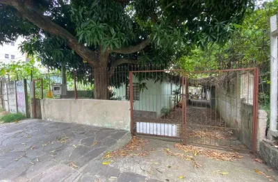 Casa com 2 quartos para alugar na Rua Itaboraí, 899, Jardim Botânico, Porto Alegre por R$ 1.200