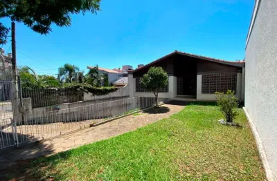 Casa com 3 quartos à venda na rua luiz voelcker, 729, três figueiras, porto alegre por r$ 1.250.000
