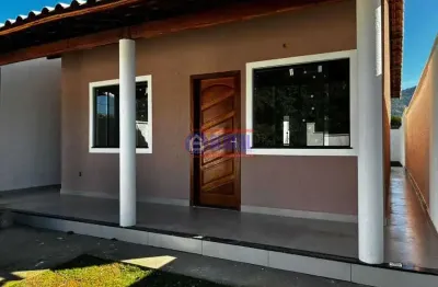 Casa com 2 quartos à venda na rua zélia gatai amado, itapeba, maricá, 77 m2 por r$ 380.000