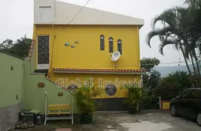 Casa com 5 quartos à venda na rua glauber rocha, itapeba, maricá, 168 m2 por r$ 450.000