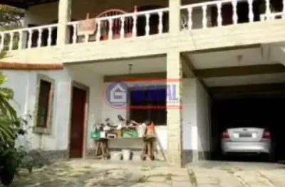 Casa com 5 quartos à venda na avenida prefeito ivan mundin, araçatiba, maricá, 250 m2 por r$ 750.000