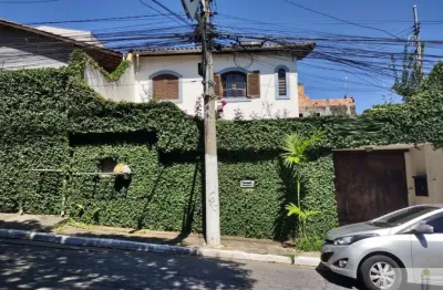 Capão redondo sobrado com 279m² terreno e 320 m² area construída. não da finaciamento