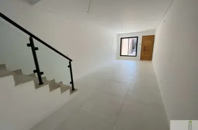 Belíssimo sobrado com ótimo acabamento - 3 dormitórios e 2 vagas de garagem