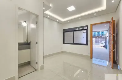 Sobrado novo 4 dormitórios, 3 suítes, 160m² com mobilia nova